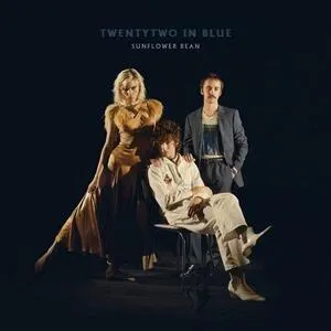 Twentytwo in blue